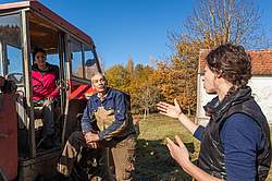 Beratung zu Rebhuhnschutz-Maßnahmen. Bild: W. Willner